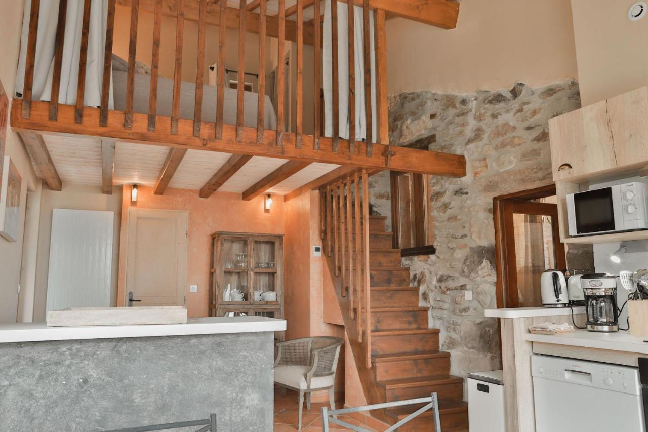 Maison d'hôtes Le Hameau de la Mûre Saint-Laurent-du-Pape Exterior foto